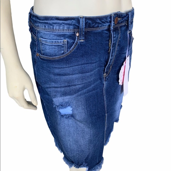 Ks More High-Rise Destroyed Split Front Mini Skirt - Picture 3 of 9